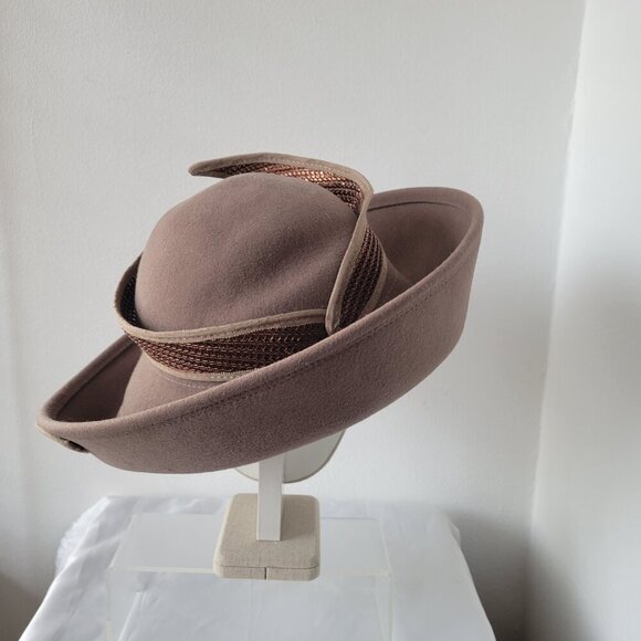 Sandra Bollman NY Neutral-Toned Tan Felt Mesh Fascinator Hat - Picture 5 of 14